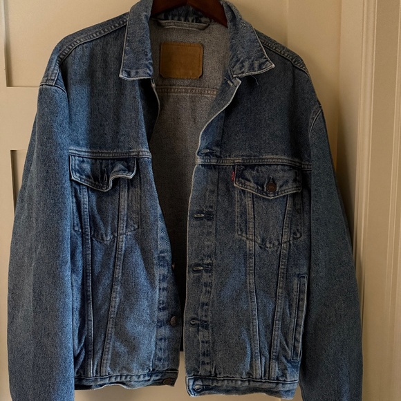 Oversized vintage Levis denim jacket - Picture 1 of 3